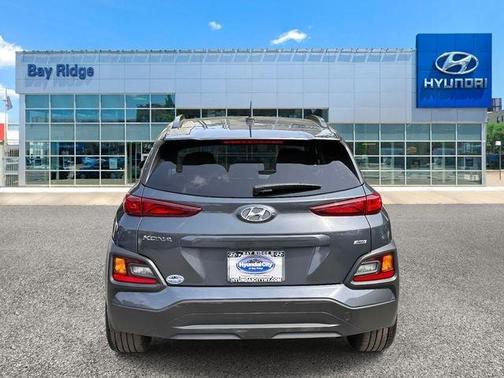 2021 Hyundai KONA SEL