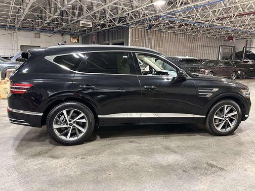 Vik Black 2025 Genesis GV80 2.5T