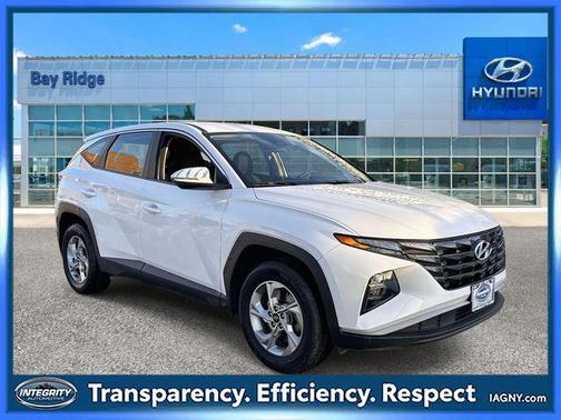 2022 Hyundai TUCSON SE