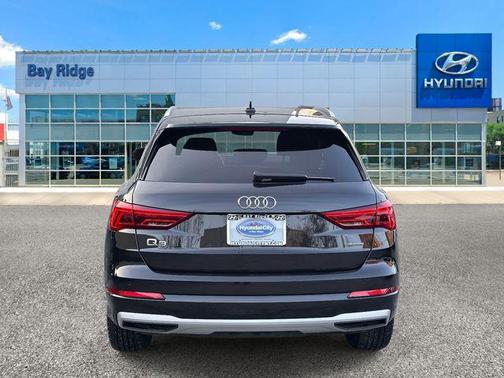 2022 Audi Q3 40 Premium