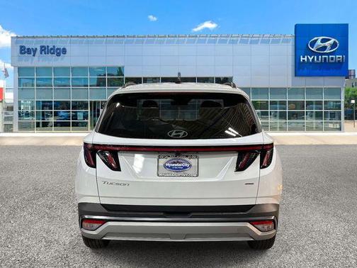 Serenity White Pearl 2025 Hyundai TUCSON SEL Convenience