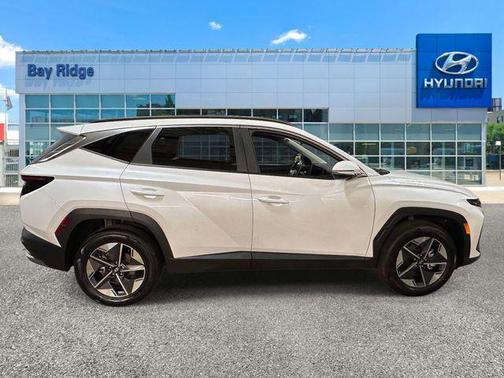 Serenity White Pearl 2025 Hyundai TUCSON SEL Convenience