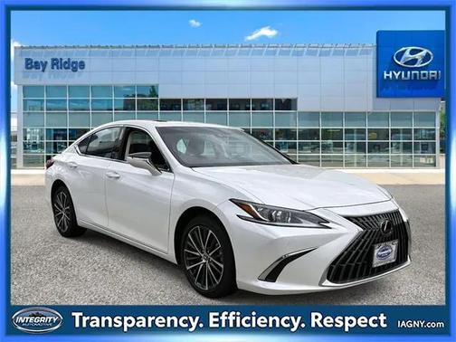 2024 Lexus ES 250 Base