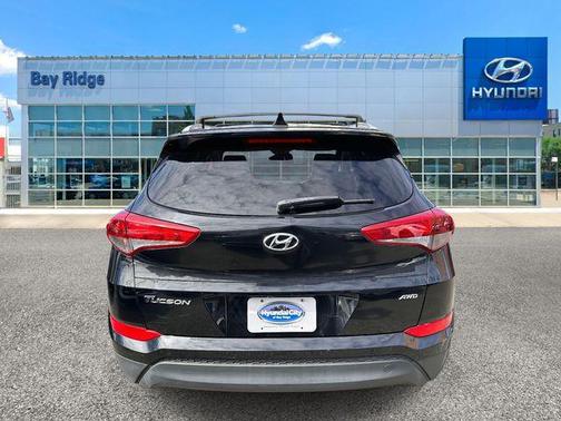 2018 Hyundai TUCSON SEL