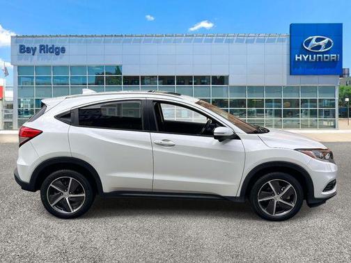Platinum White Pearl 2021 Honda HR-V EX-L