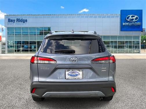 2023 Toyota Corolla Cross XLE