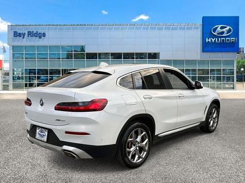 2023 BMW X4 xDrive30i