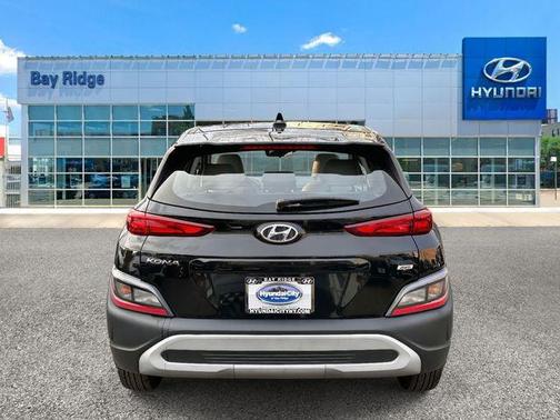 2022 Hyundai KONA SE
