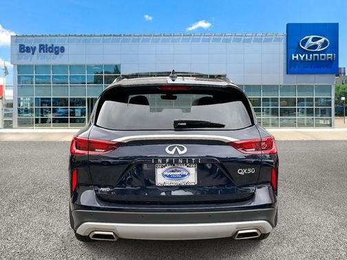2023 INFINITI QX50 LUXE AWD
