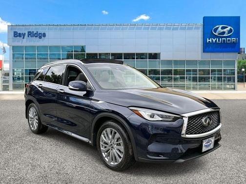 2023 INFINITI QX50 LUXE AWD