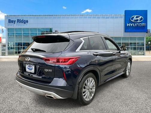 2023 INFINITI QX50 LUXE AWD