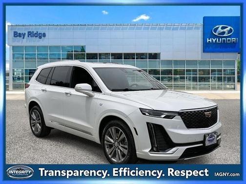 2022 Cadillac XT6 Premium Luxury AWD