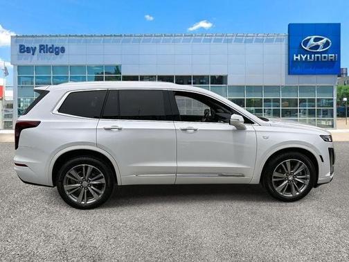 2022 Cadillac XT6 Premium Luxury AWD