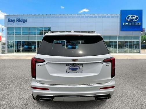 2022 Cadillac XT6 Premium Luxury AWD