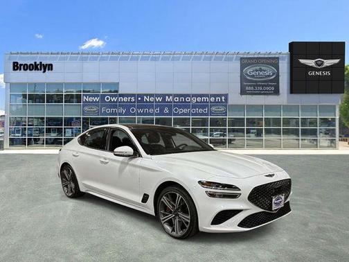 Uyuni White 2025 Genesis G70 2.5T AWD