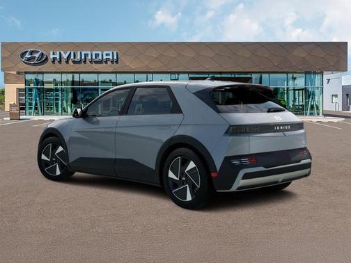 2026 Hyundai IONIQ 5 SE