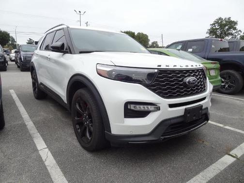 2022 Ford Explorer ST