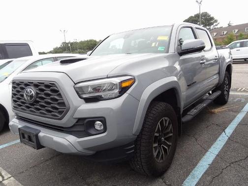 2020 Toyota Tacoma TRD SPORT