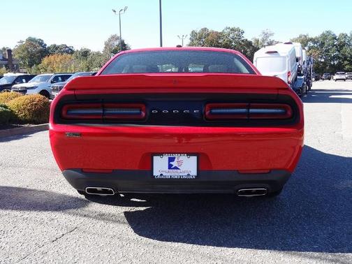 2022 Dodge Challenger SXT