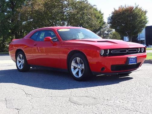 2022 Dodge Challenger SXT
