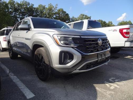 2024 Volkswagen Atlas Cross Sport 2.0T SE W/ TECHNOLOGY