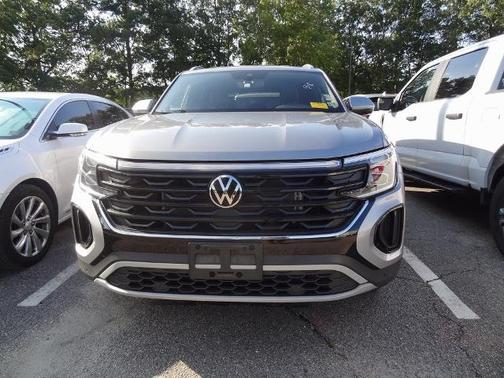 2024 Volkswagen Atlas Cross Sport 2.0T SE W/ TECHNOLOGY