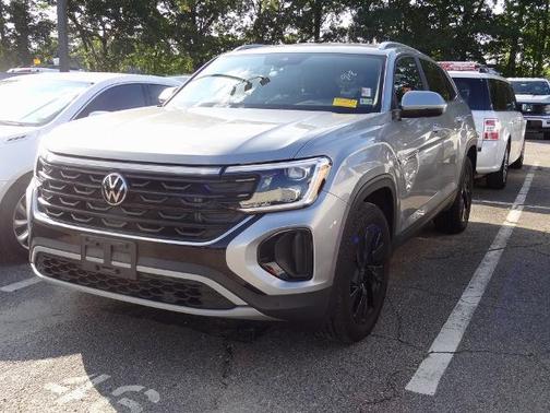 2024 Volkswagen Atlas Cross Sport 2.0T SE W/ TECHNOLOGY