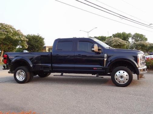 2023 Ford F-450 LARIAT DRW