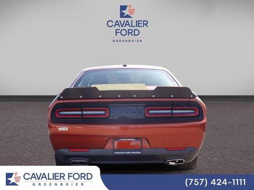 Sinamon Stick 2020 Dodge Challenger SXT