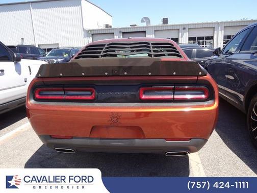 Sinamon Stick 2020 Dodge Challenger SXT