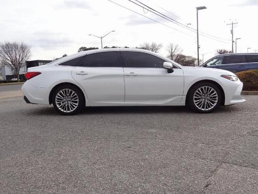 2019 Toyota Avalon LIMITED