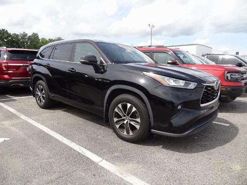 2020 Toyota Highlander XLE