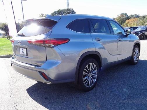 2020 Toyota Highlander PLATINUM