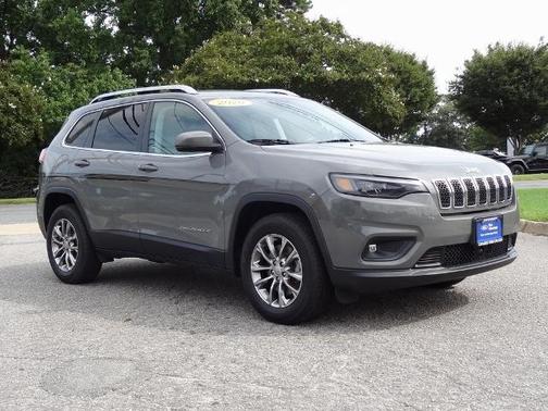 2020 Jeep Cherokee LATITUDE PLUS