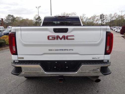 Summit White 2022 GMC Sierra 1500 SLT