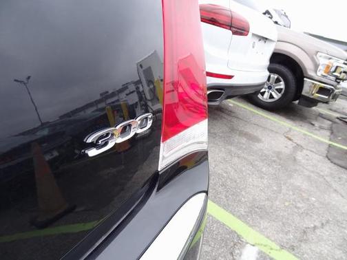 2023 Chrysler 300 TOURING