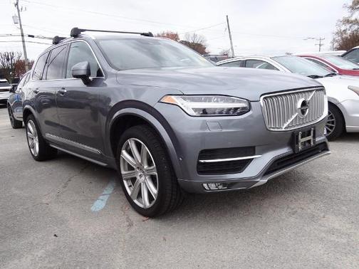 2018 Volvo XC90 T6 INSCRIPTION
