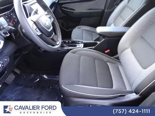 Silver 2023 Chevrolet Trailblazer LT