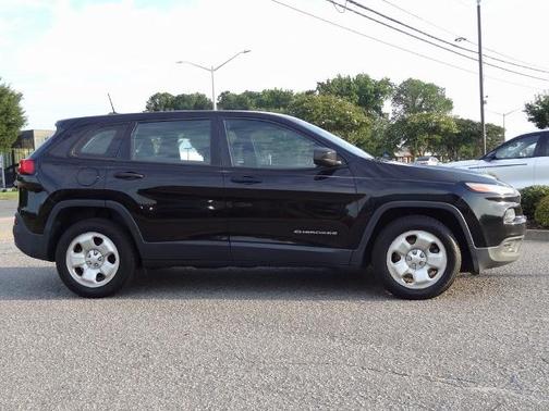2017 Jeep Cherokee SPORT