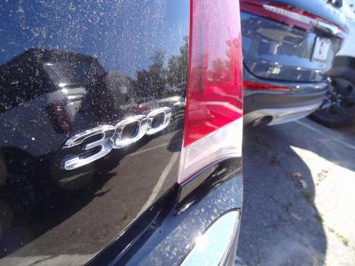 2023 Chrysler 300 TOURING