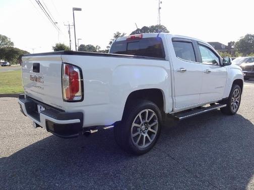 2022 GMC Canyon DENALI