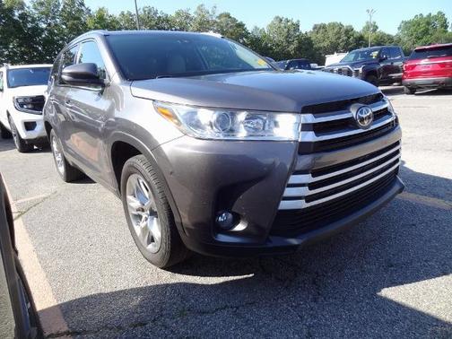 2018 Toyota Highlander SE