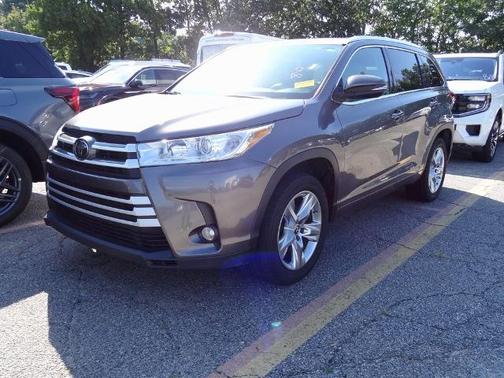 2018 Toyota Highlander SE