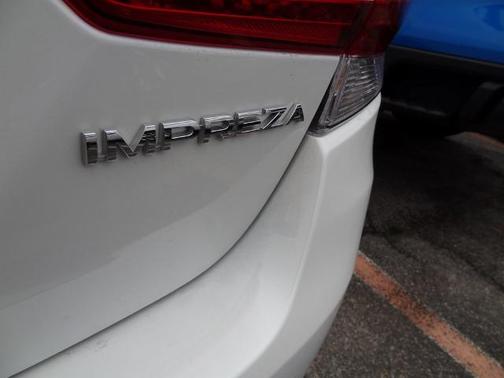 2020 Subaru Impreza BASE