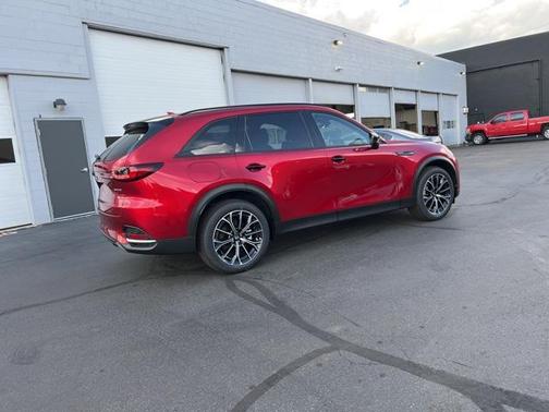 2025 Mazda CX-70 PHEV Premium Plus Package