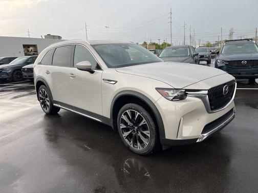 2025 Mazda CX-90 PHEV Premium Plus
