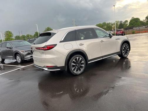 2025 Mazda CX-90 PHEV Premium Plus