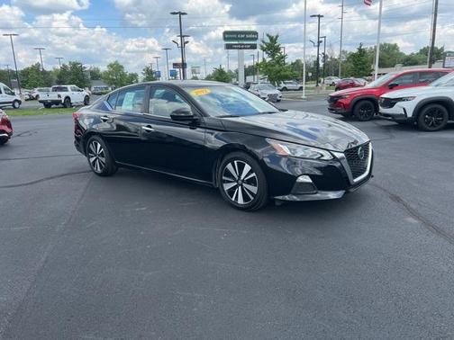 2022 Nissan Altima 2.5 SV