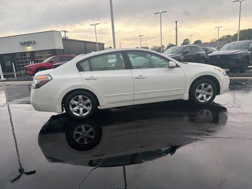 Winter Frost Pearl 2009 Nissan Altima 2.5 SL