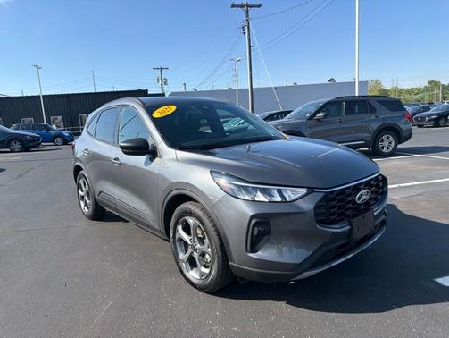 Gray Metallic 2025 Ford Escape ST-Line